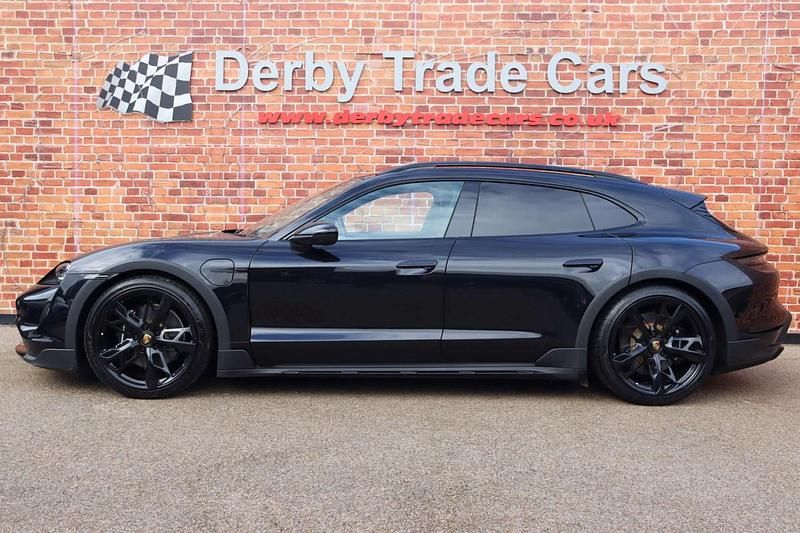 Used Porsche Taycan Cross Turismo 319 kW (435 HP) 2023 Black Estate