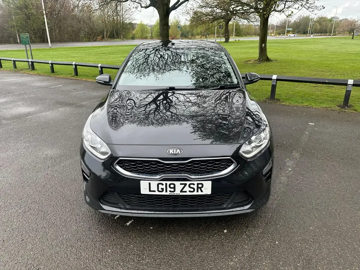 Used Kia Ceed 136 HP (100 kW) 2019 Black Hatchback