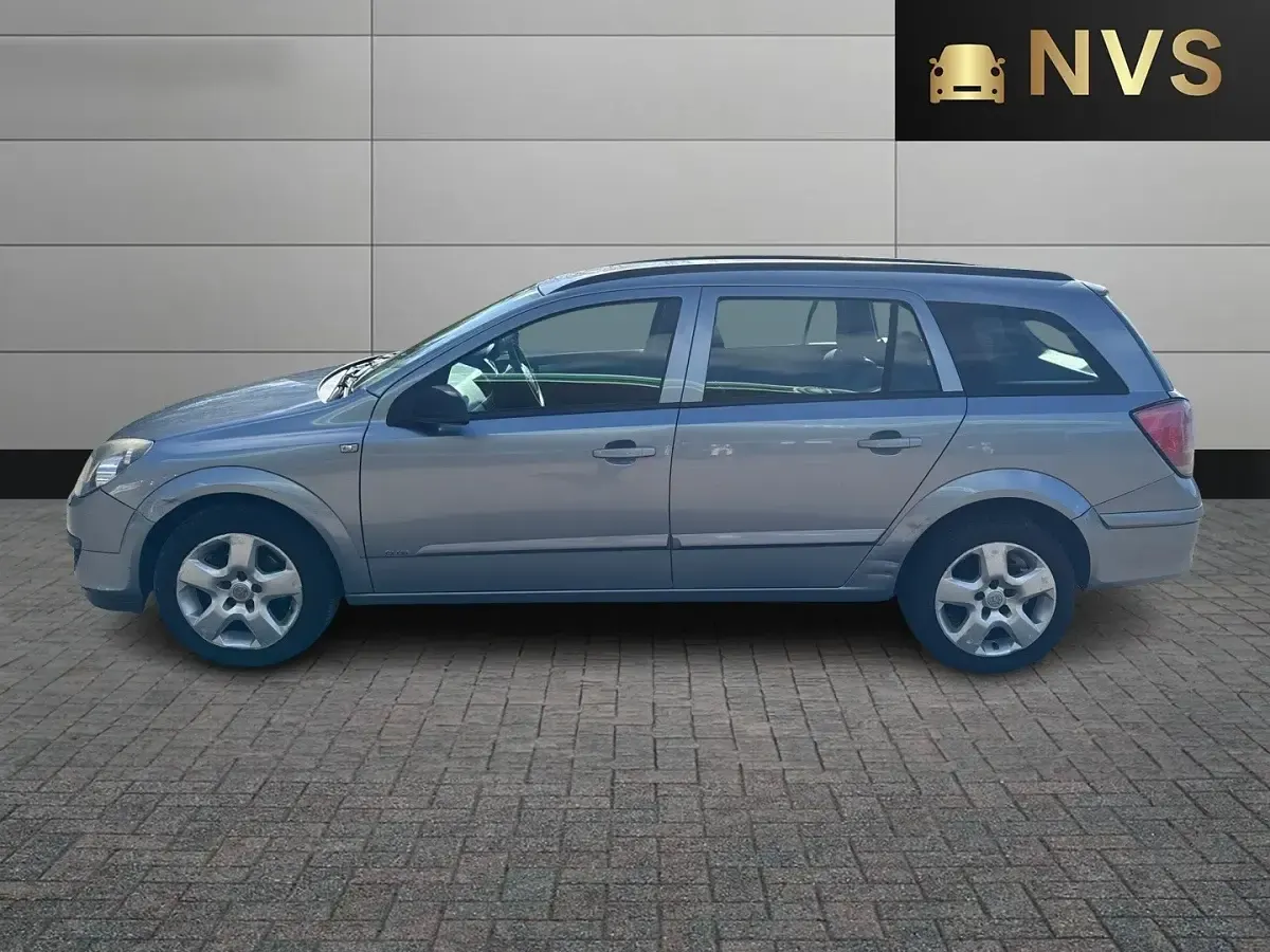 Used Vauxhall Astra Club 2006 Silver Estate