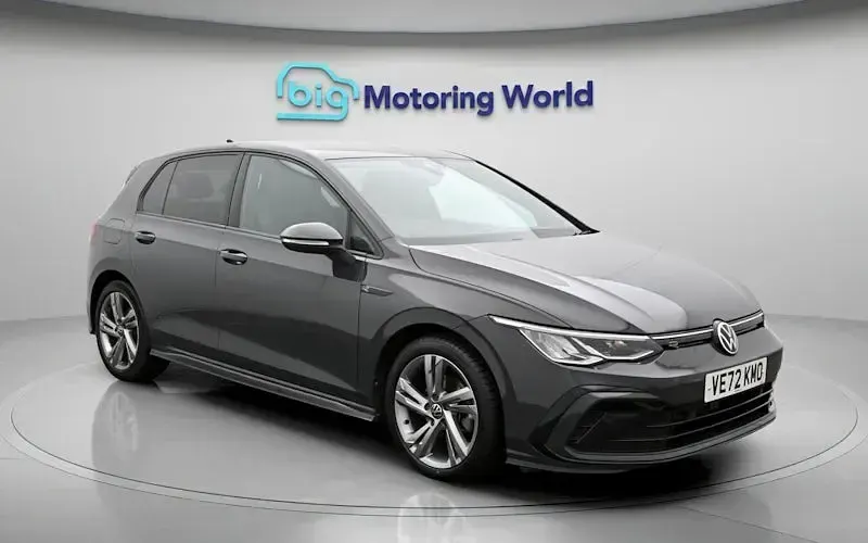 Used VW Golf VIII R-line 150 HP (110 kW) 2024 Hatchback
