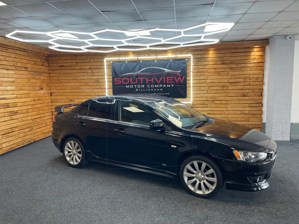 Used Mitsubishi Lancer 2009 Black Sedan
