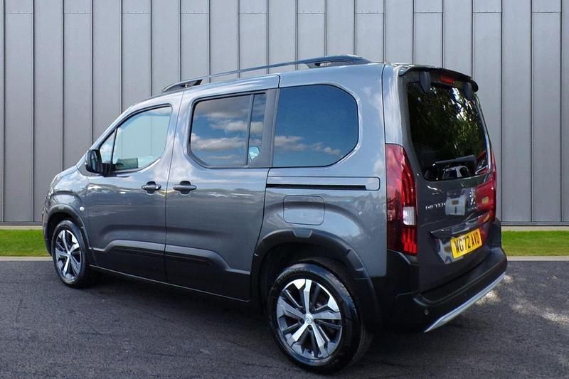 Grey Used 2022 Peugeot Rifter GT MPV | £21,289 (A bit pricey) - Image 1/4