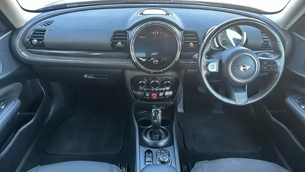 Used Mini Cooper Clubman Classic 136 HP (100 kW) 2022 Green Estate