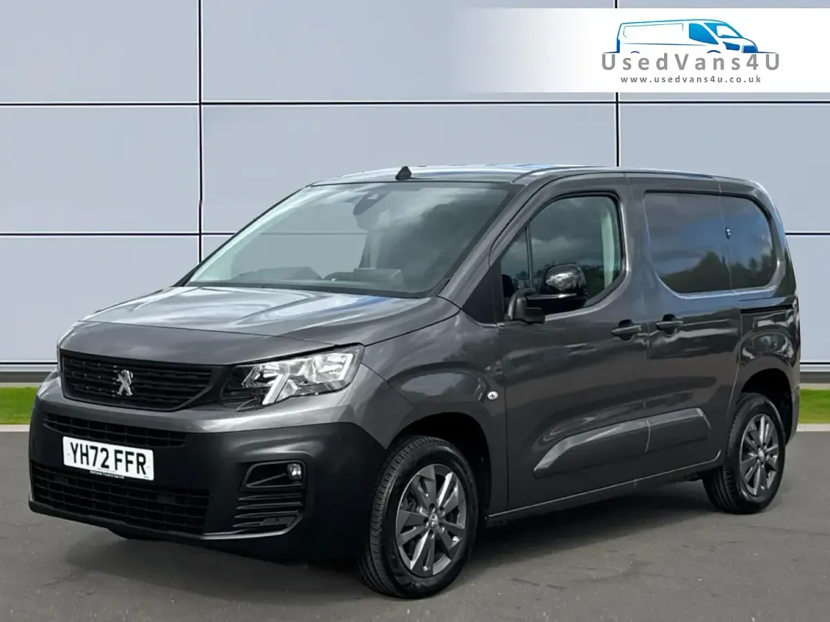 Used Peugeot Partner Premium 131 HP (96 kW) 2022 Grey MPV