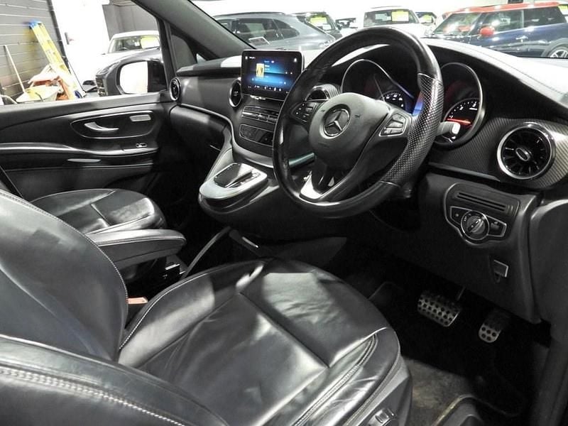 Used Mercedes V300 AMG line 237 HP (174 kW) 2023 Black MPV