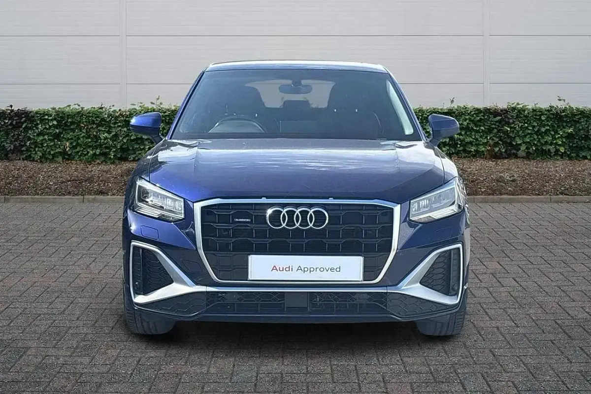 Used Audi Q2 S-Line 150 HP (110 kW) 2021 Blue SUV