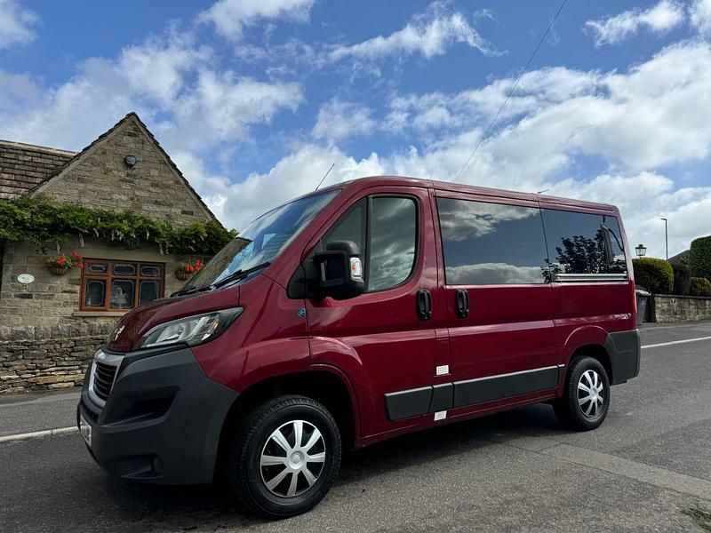 Red Used 2017 Peugeot Boxer Van | £9,990 (Fair price) - Image 1/4