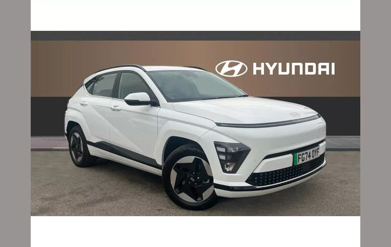 White Used 2024 Hyundai Kona Advanced SUV | £24,336 (Super price) - Image 1/4
