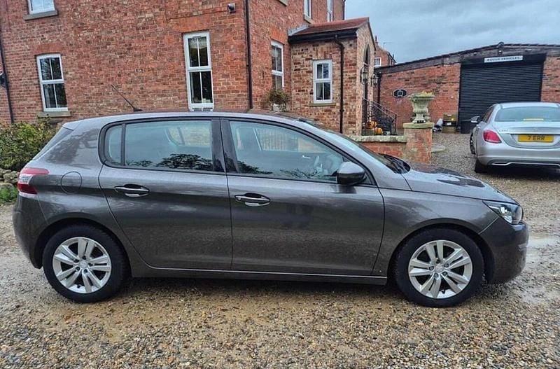 Used Peugeot 308 Allure 2015 Grey Hatchback