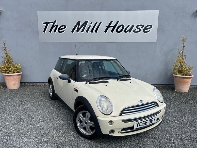 White Used 2006 Mini ONE Hatch Hatchback | £2,999 (Expensive) - Image 1/4