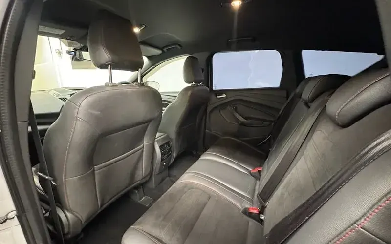 Used Ford Kuga ST-Line 120 HP (88 kW) 2018 Silver SUV