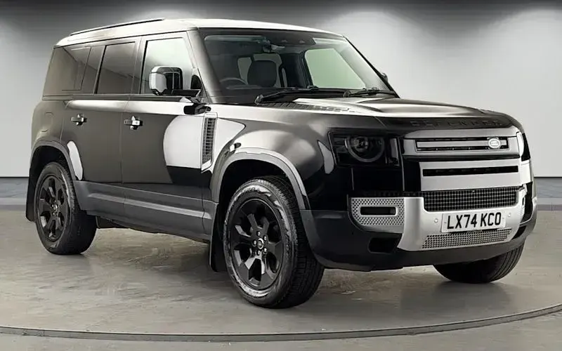 Używany Land Rover Defender S 250 KM (183 kW) 2024 SUV