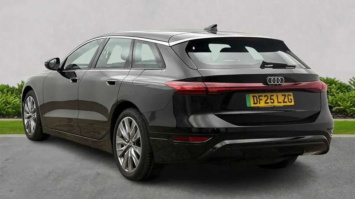 New Audi A6 e-tron Sport 269 kW (367 HP) 2025 Black Estate