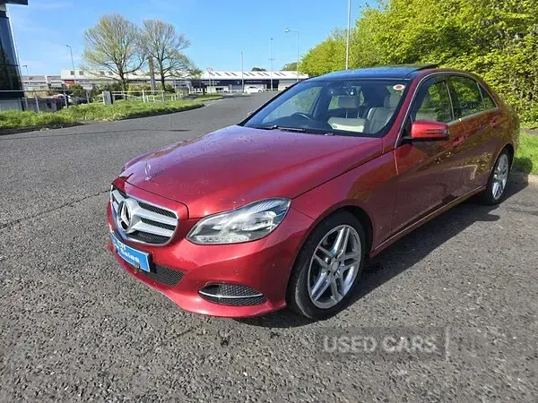 Used Mercedes E300 Premium 2014 Red Sedan