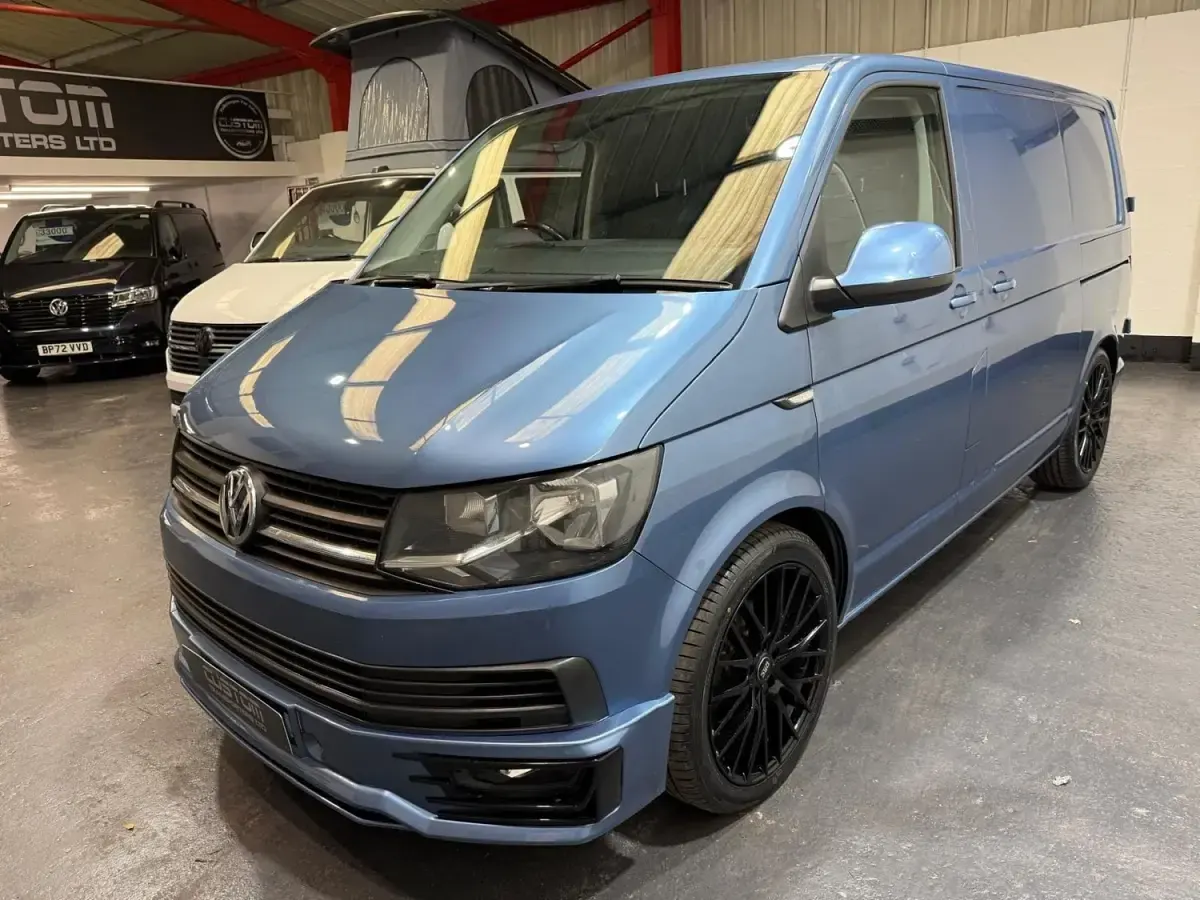 Usado VW Transporter Highline 140 HP (102 kW) 2015 Azul Van