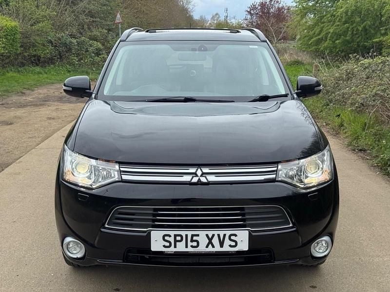 Used Mitsubishi Outlander P-HEV 2015 Black Estate