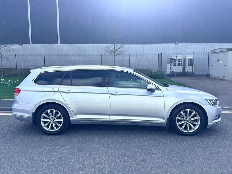 Used VW Passat Business 150 HP (110 kW) 2018 Silver Estate