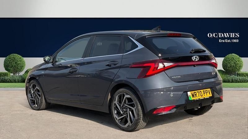 Begagnad Hyundai i20 Premium 2020 Grå Halvkombi