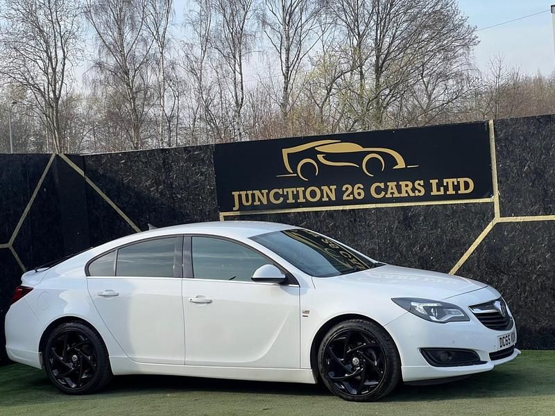 Used Vauxhall Insignia SRi 2016 White Hatchback