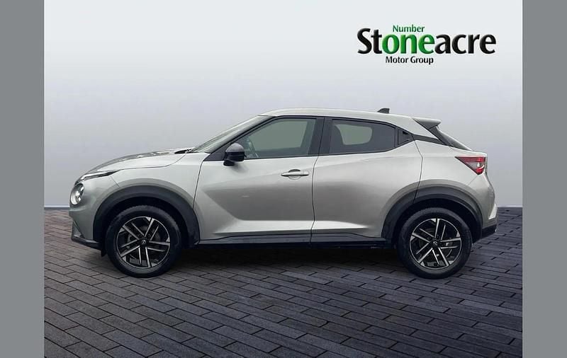 Used Nissan Juke N-Connecta 114 HP (83 kW) 2024 Silver SUV