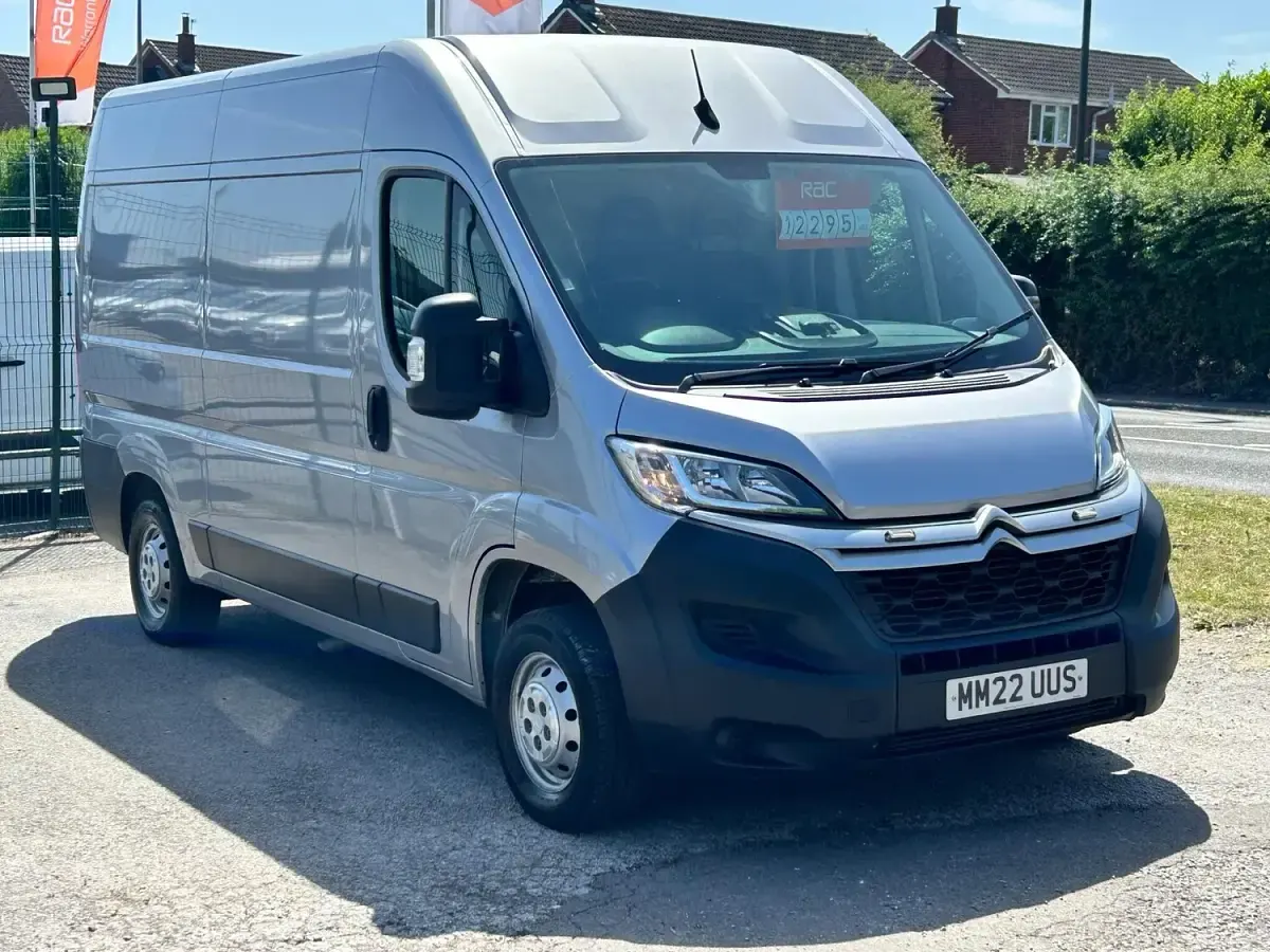 Used Citroën Relay 140 HP (102 kW) 2022 Grey Van