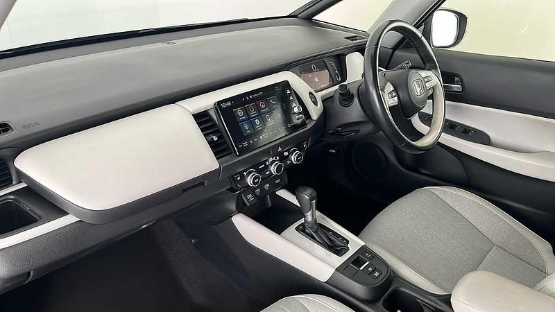 Used Honda Jazz Hybrid 109 HP (80 kW) 2022 Premium paint midnight blue beam Hatchback