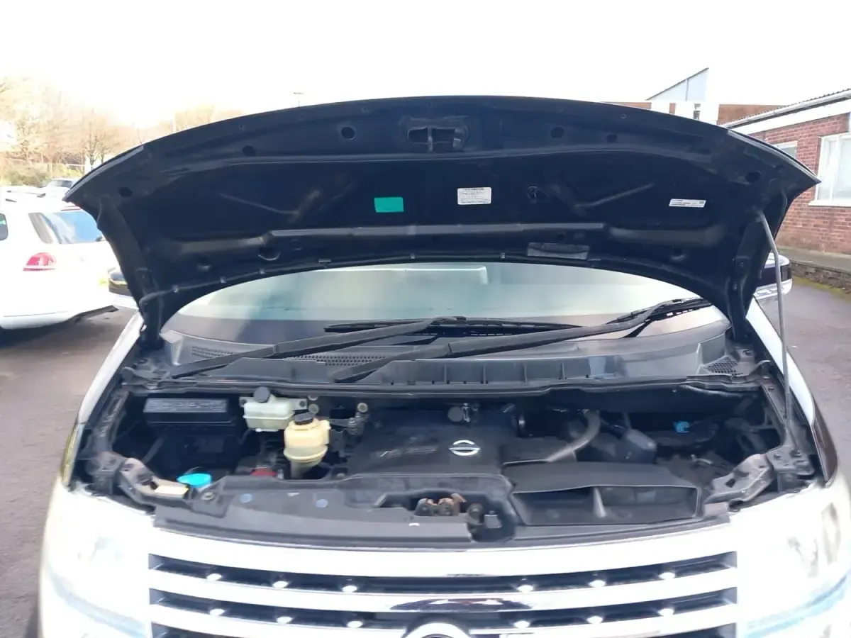 Used Nissan Elgrand 2005 Black MPV
