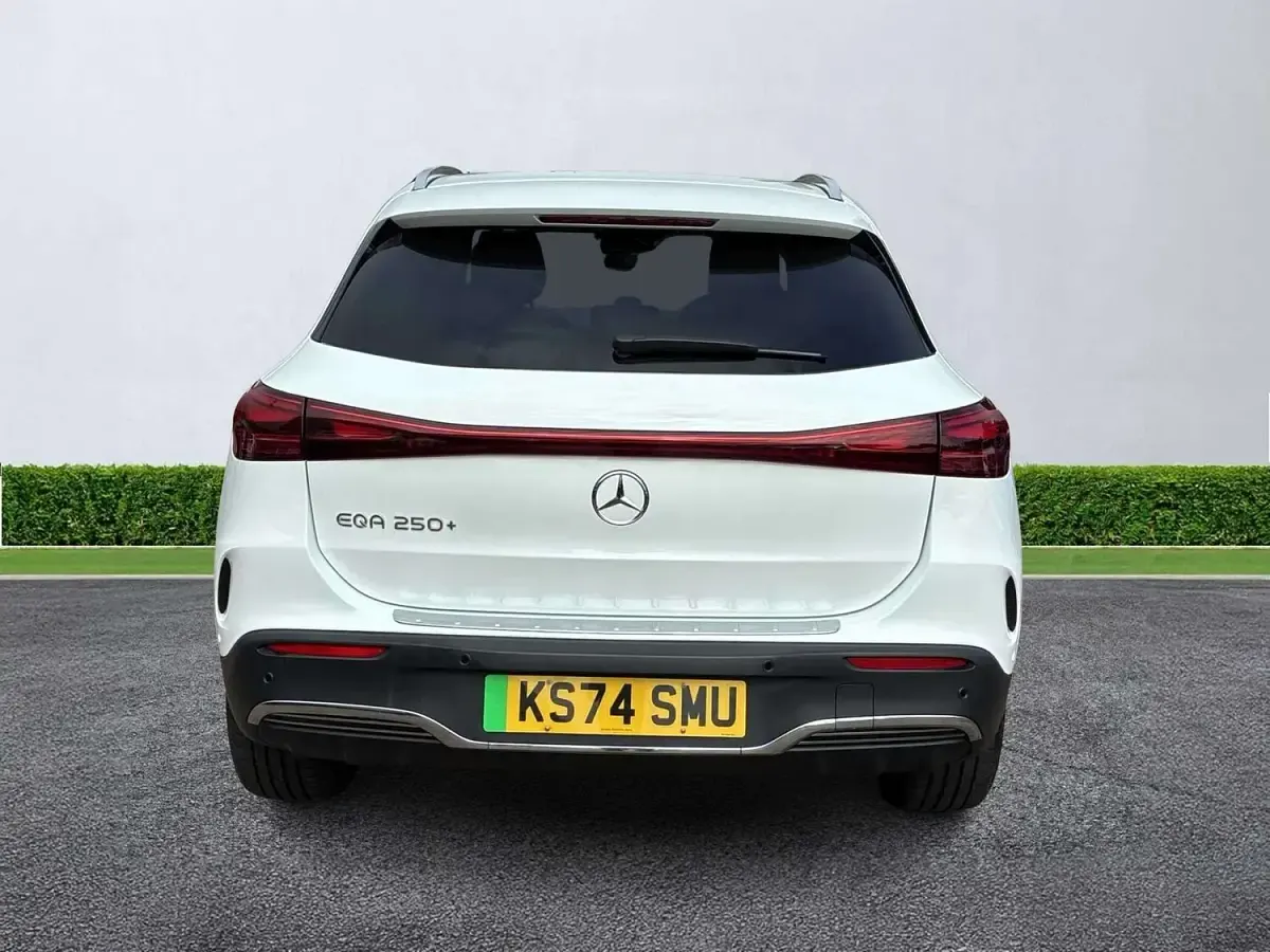Used Mercedes EQA250+ Executive 139 kW (190 HP) 2024 White SUV