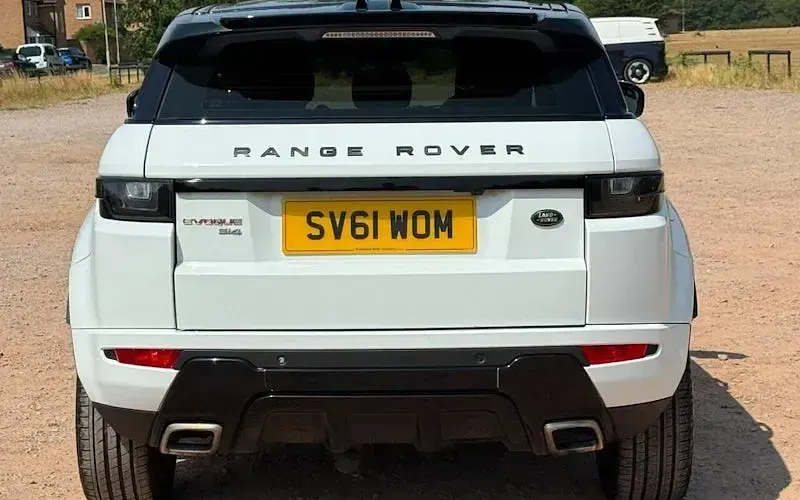 Used Land Rover Range Rover evoque Dynamic 241 HP (177 kW) 2011 White SUV