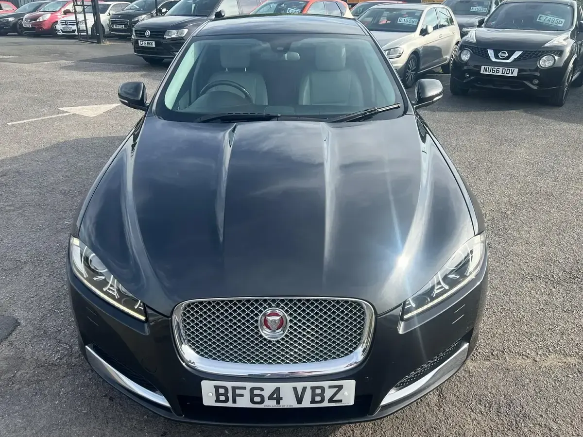 Used Jaguar XF Luxury 200 HP (147 kW) 2014 Grey Sedan
