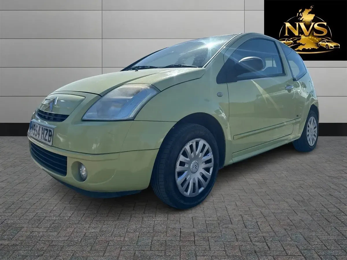 Używany Citroën C2 60 KM (44 kW) 2004 Żółty Hatchback