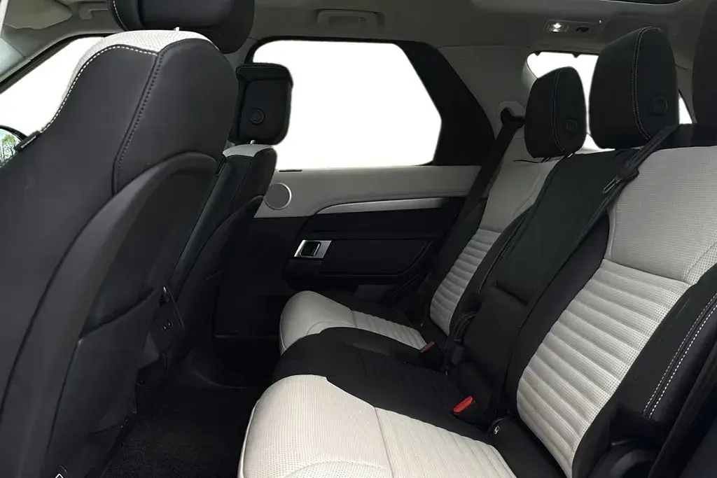 Used Land Rover Discovery 5 HSE Dynamic 2024 Grey SUV