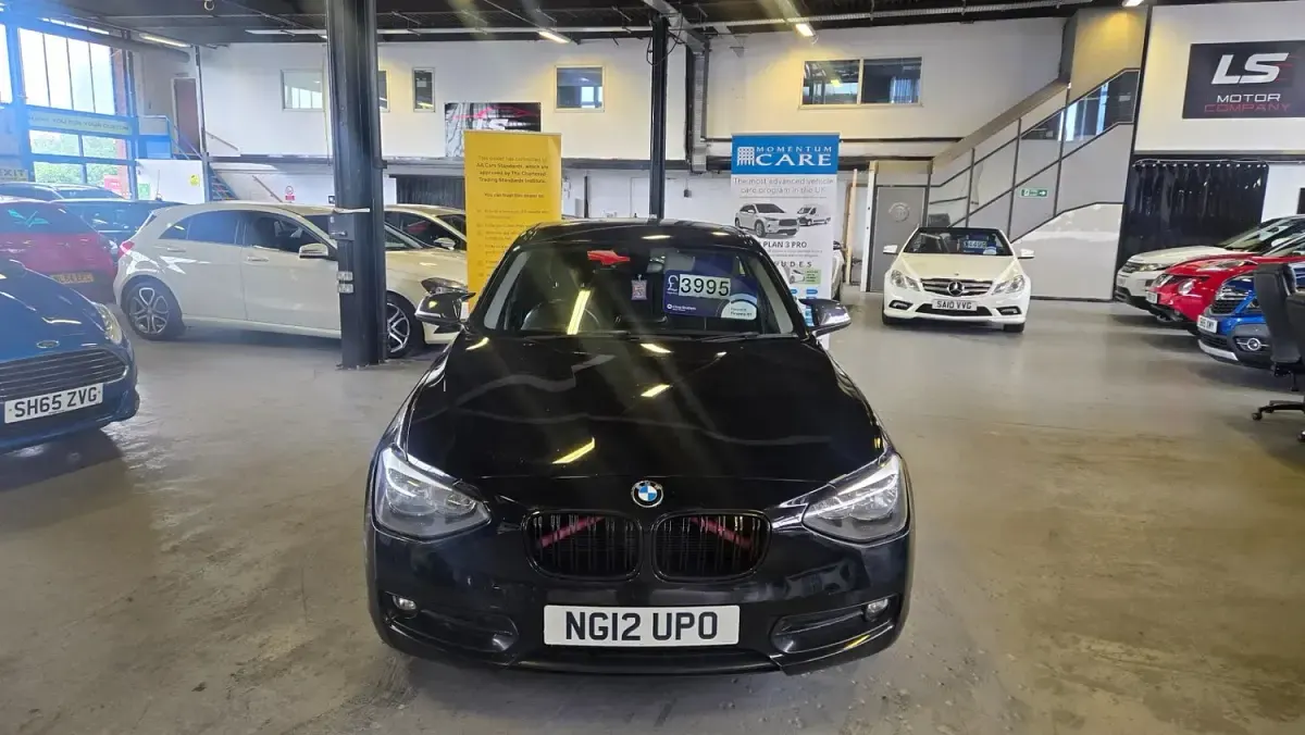 Used BMW 116 Sport Line 2012 Black Hatchback