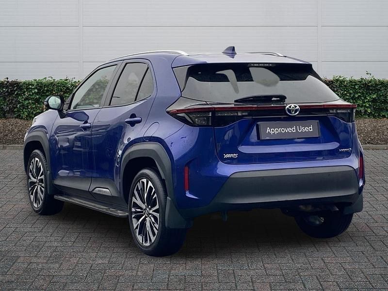 Used Toyota Yaris Hybrid 2022 Blue Hatchback