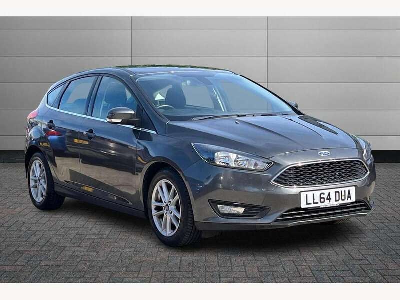Grey Used 2015 Ford Focus Zetec Hatchback | £7,990 (Fair price) - Image 1/4