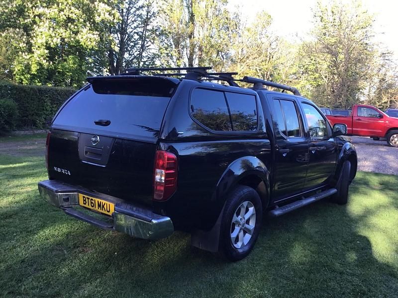Used Nissan Navara Tekna 2011 Black Pickup