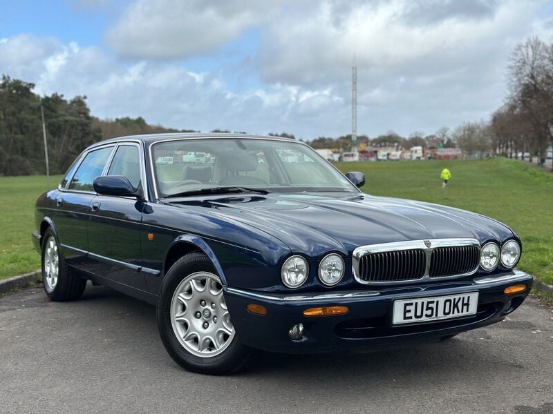 Blue Used 2001 Jaguar XJ8 Executive Sedan | £4,995 - Image 1/4