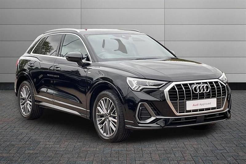 Mythos black New 2025 Audi Q3 S-Line SUV | £33,690 (Super price) - Image 1/4