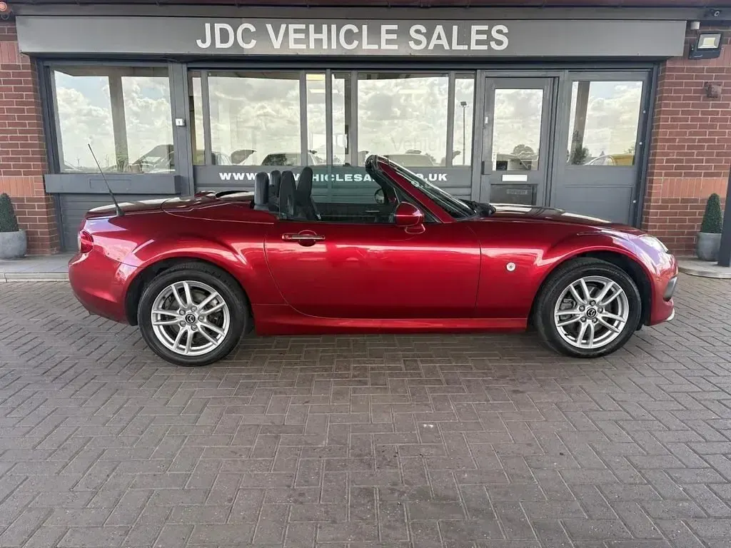 Używany Mazda MX5 126 KM (92 kW) 2013 Czerwony Kabriolet