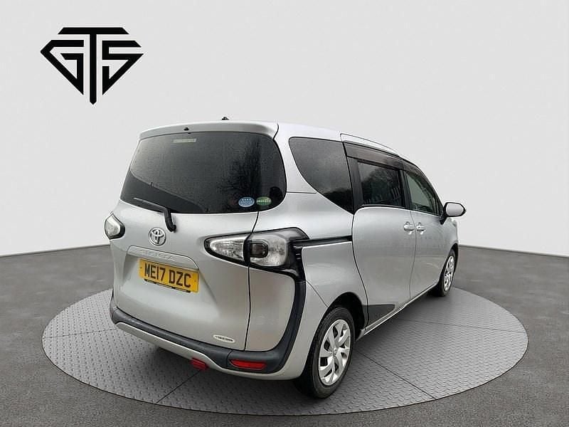 Used Toyota Sienta 2025 Silver MPV