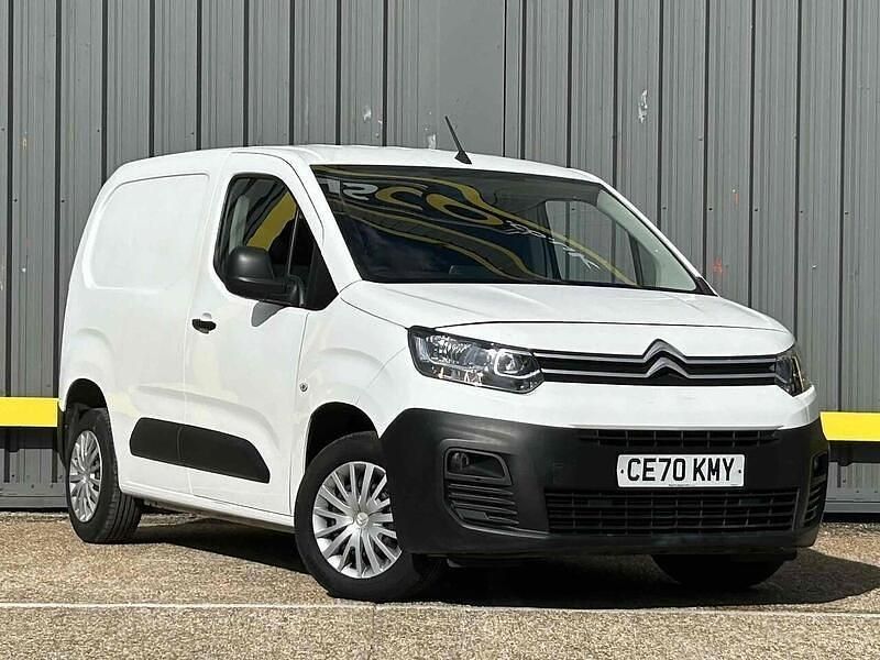 Used Citroën Berlingo Start 75 HP (55 kW) 2020 White MPV