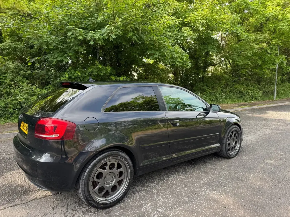 Używany Audi A3 Black Edition 2010 Czarny Hatchback