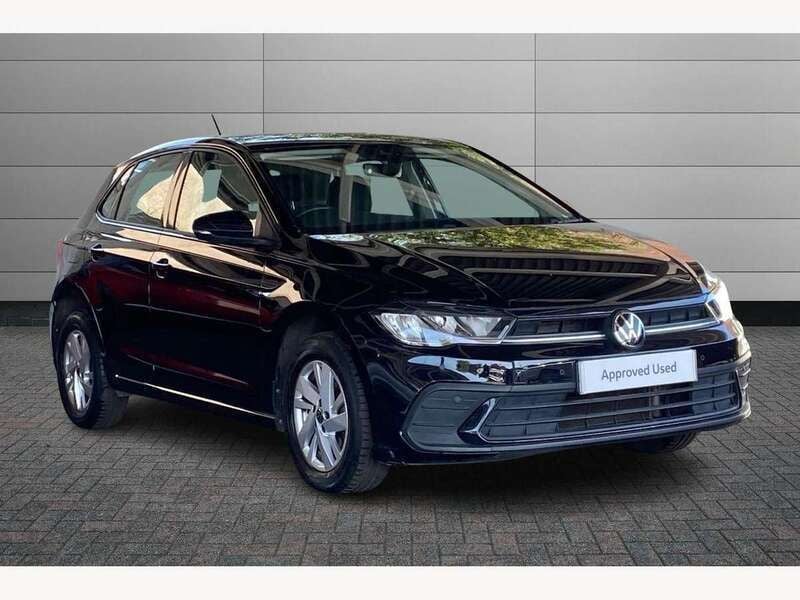 Black Used 2021 VW Polo Life Hatchback | £14,799 (Good price) - Image 1/4