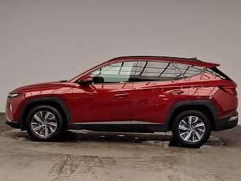 Used Hyundai Tucson SE 150 HP (110 kW) 2021 Red SUV