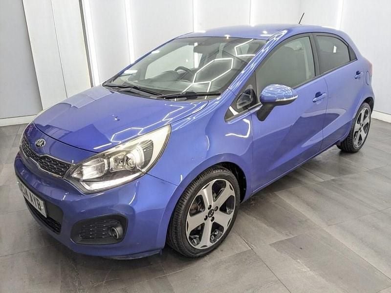 Used Kia Rio 107 HP (78 kW) 2014 Blue Hatchback