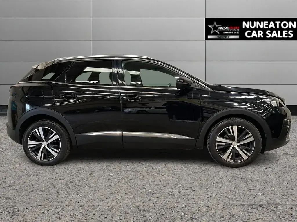 Second-hand Peugeot 3008 GT-line 130 CP (95 kW) 2019 Negru SUV