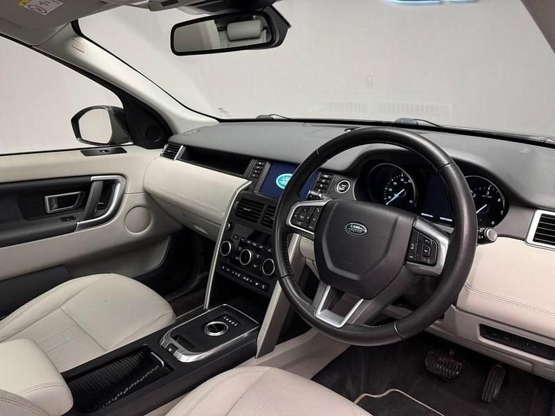 Used Land Rover Discovery Sport HSE 180 HP (132 kW) 2018 Grey SUV