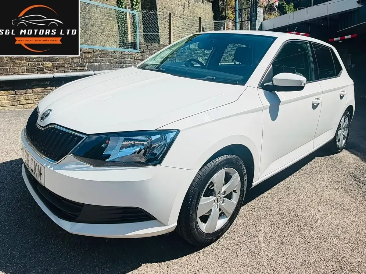 Used Skoda Fabia SE 2016 White Hatchback