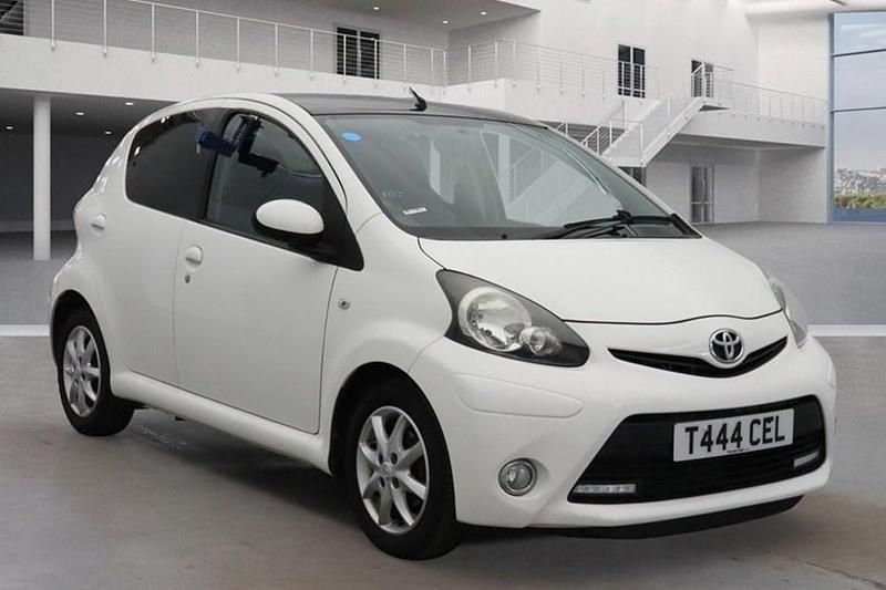 White Used 2014 Toyota Aygo Hatchback | £6,995 (Good price) - Image 1/1