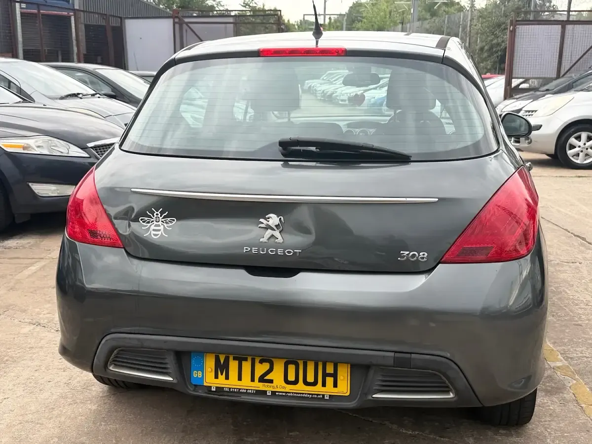 Used Peugeot 308 Active 92 HP (67 kW) 2012 Grey Hatchback